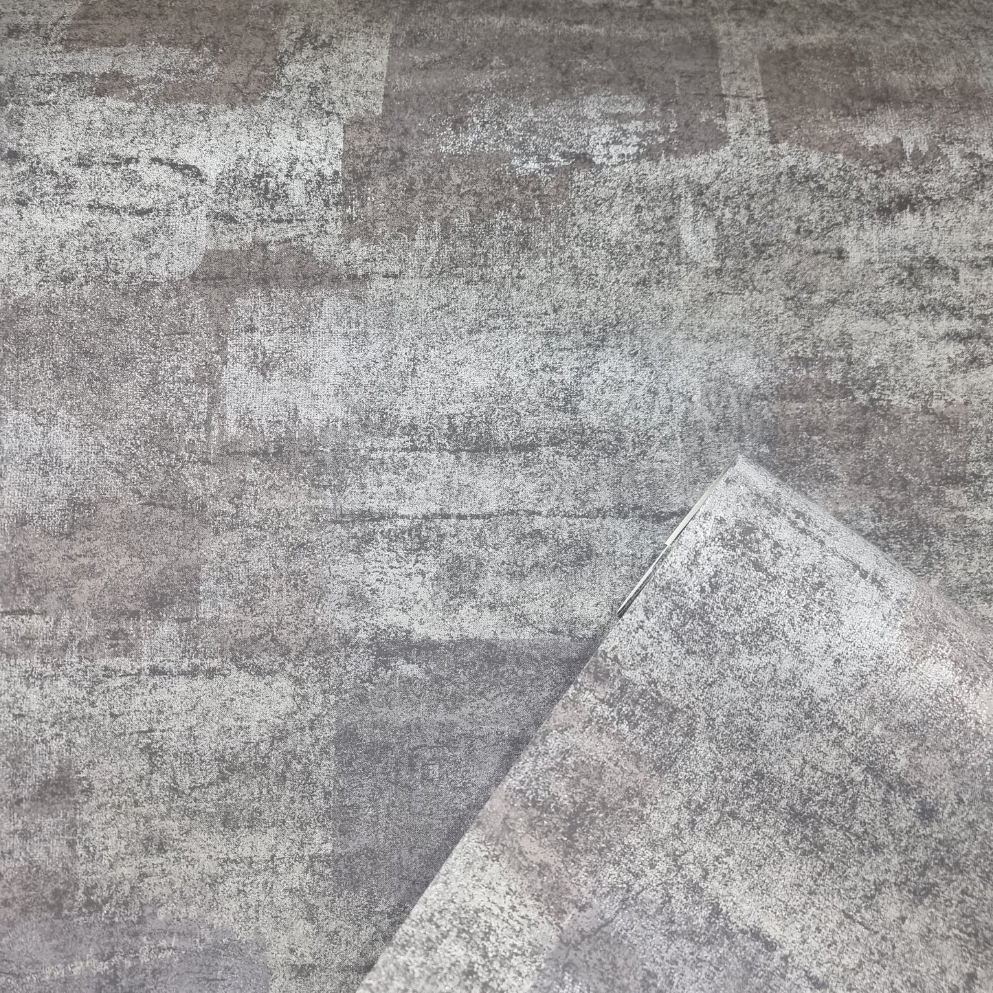 Patchwork (Grey - Metallic Silver) - PUGLHD203