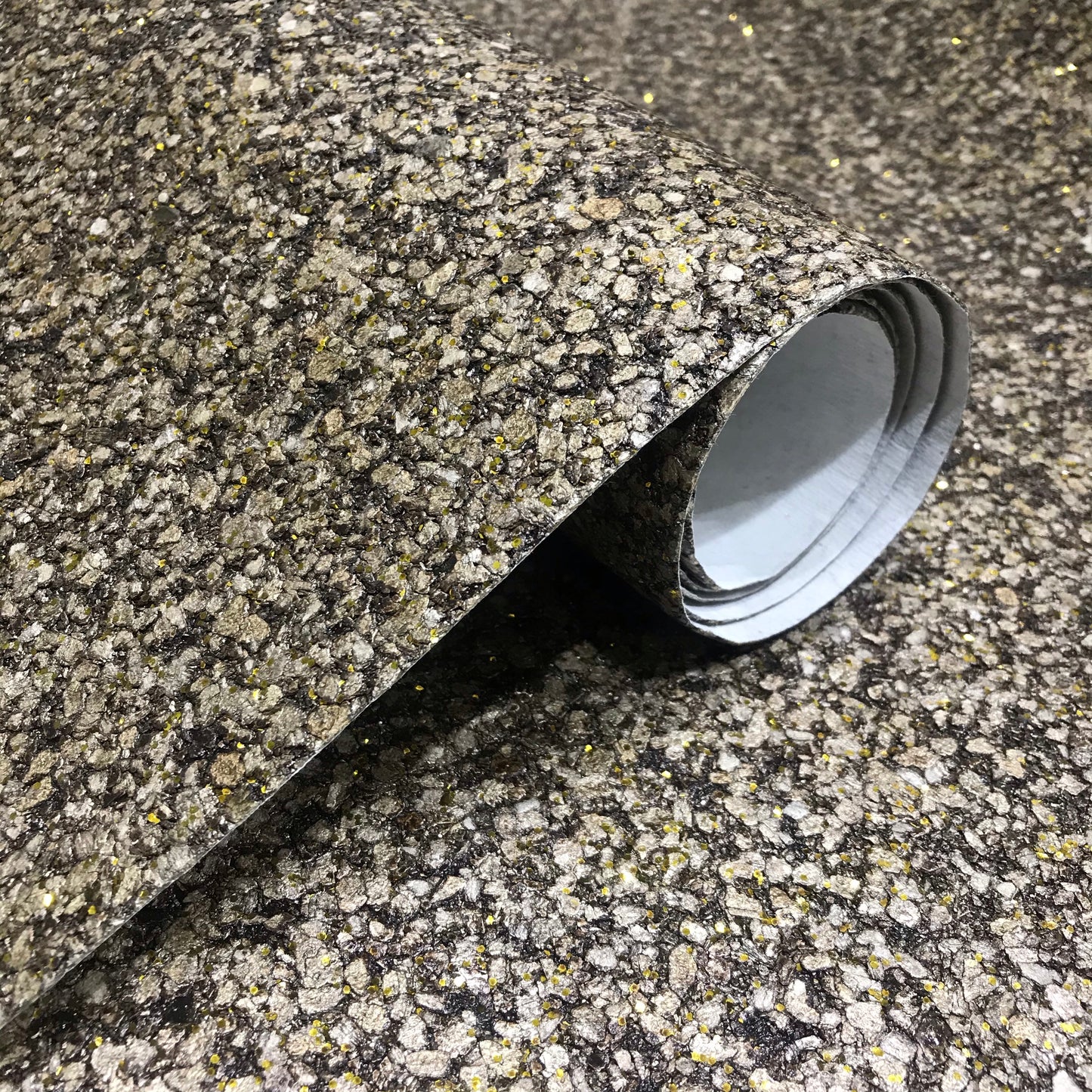 Mica High Gloss Pebble Wallpaper - (Taupe/Dark Bronze Pebble) - MLG53