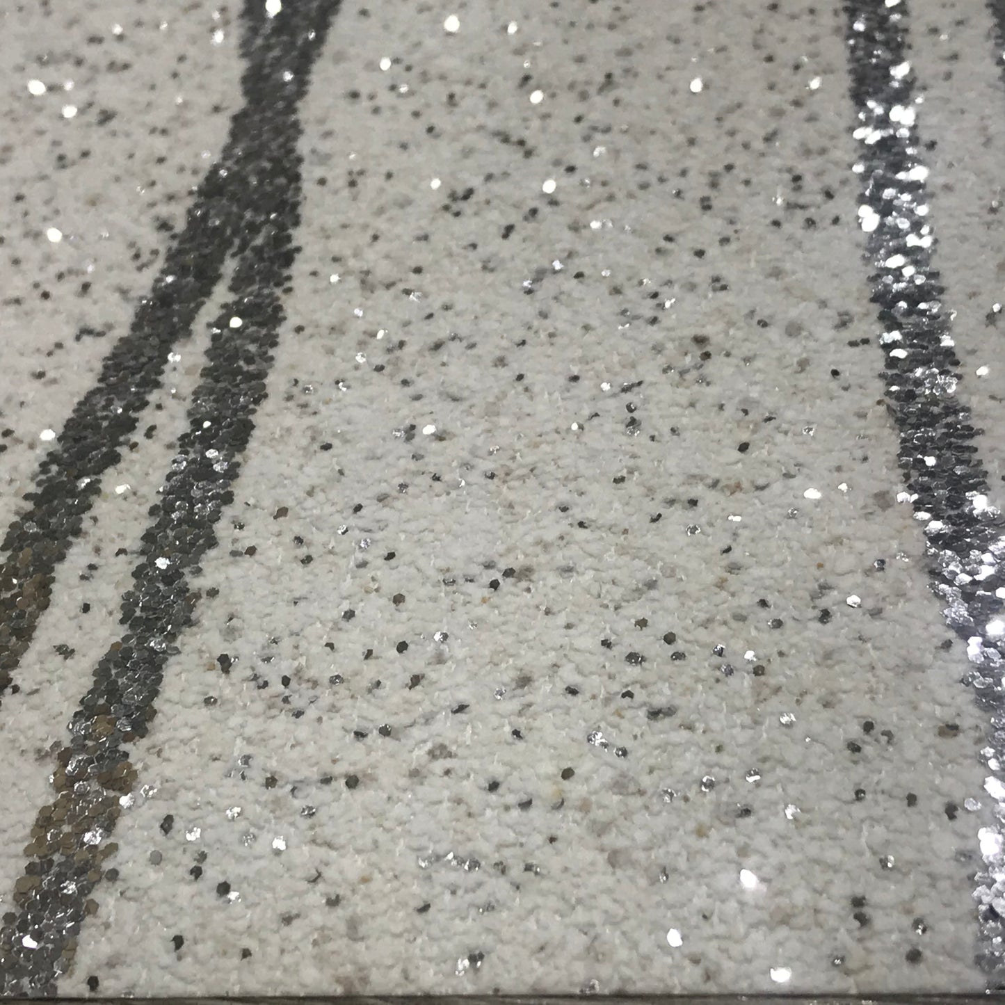 Mica Curve Glitter Wallpaper (White With Silver Glitter) - MSC13