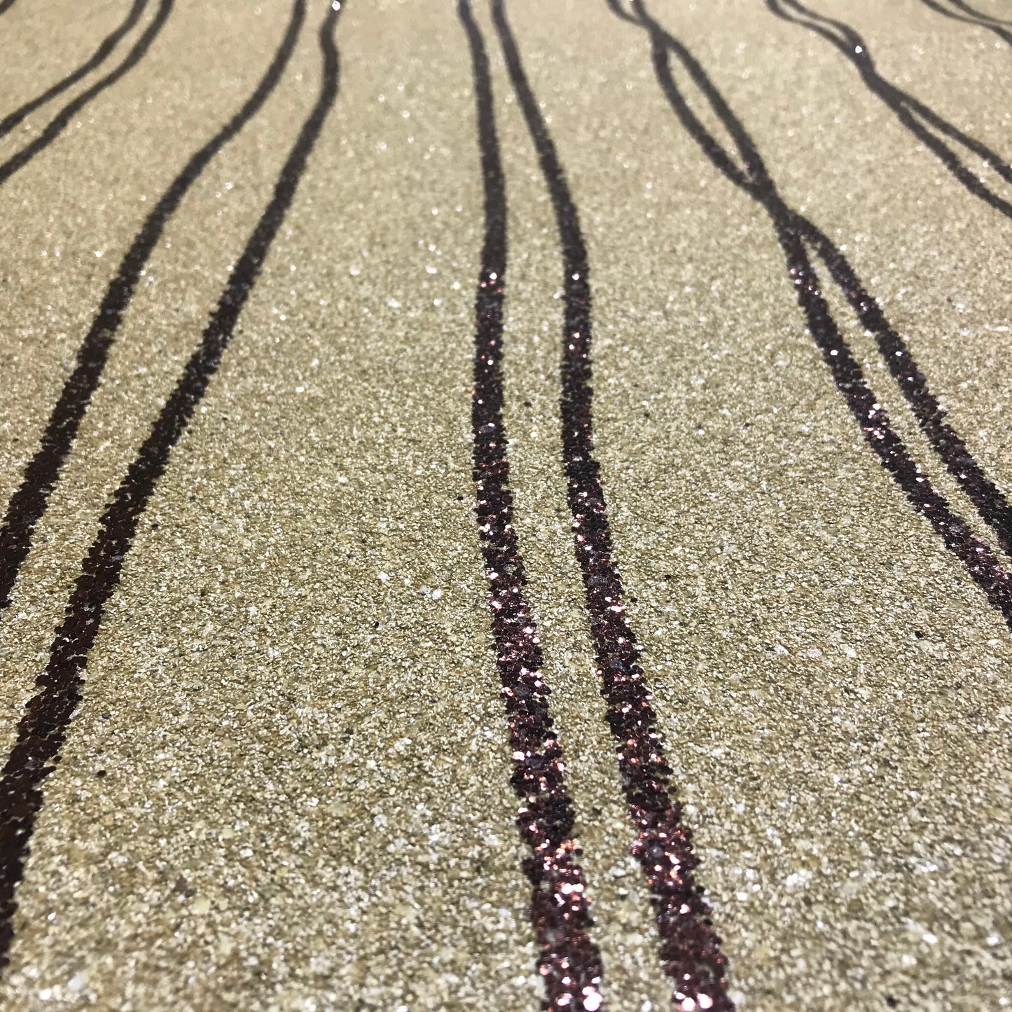 Mica Curve Glitter Wallpaper (Sandy Gold With Bronze Glitter) - MSC64